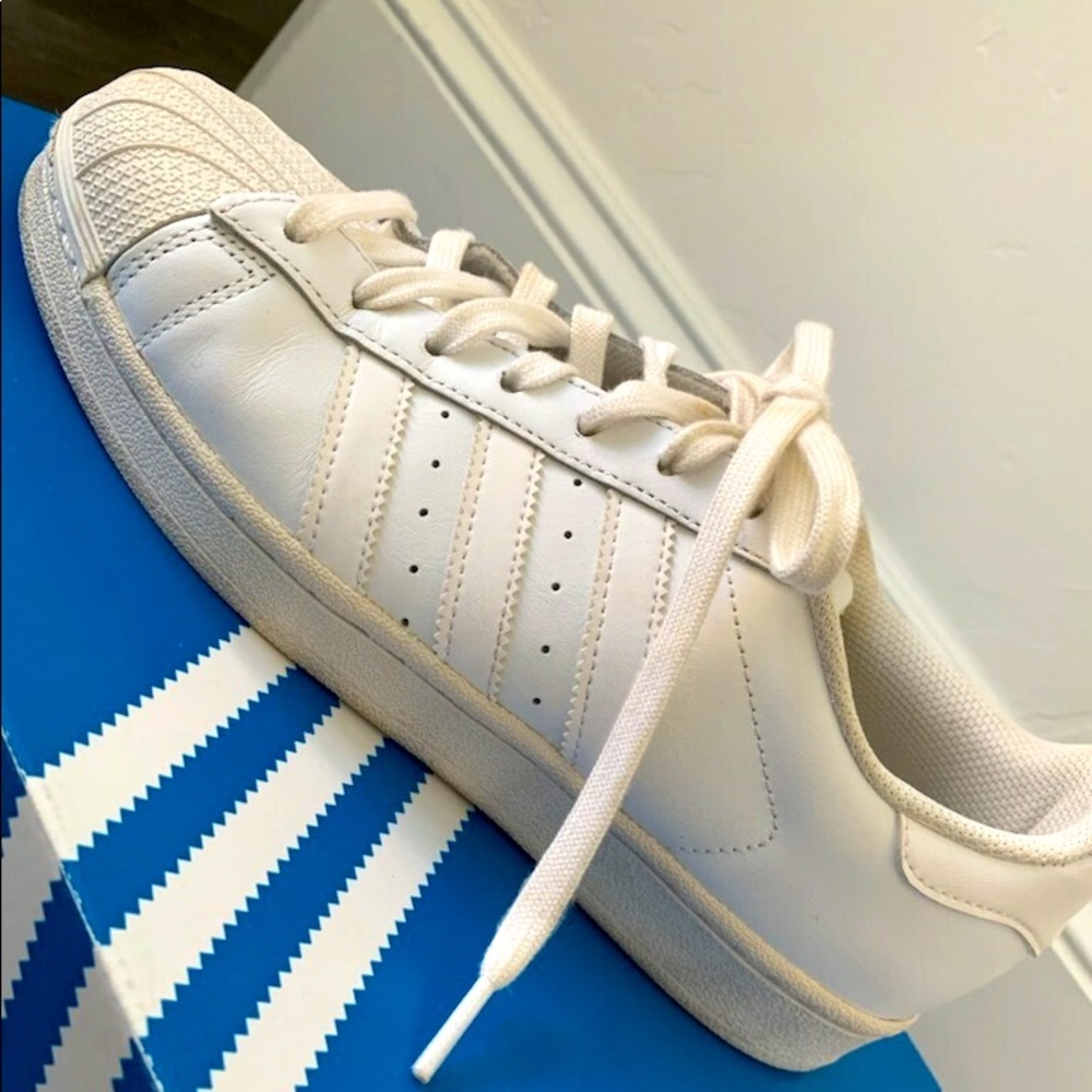 Adidas Swift Run sneakers